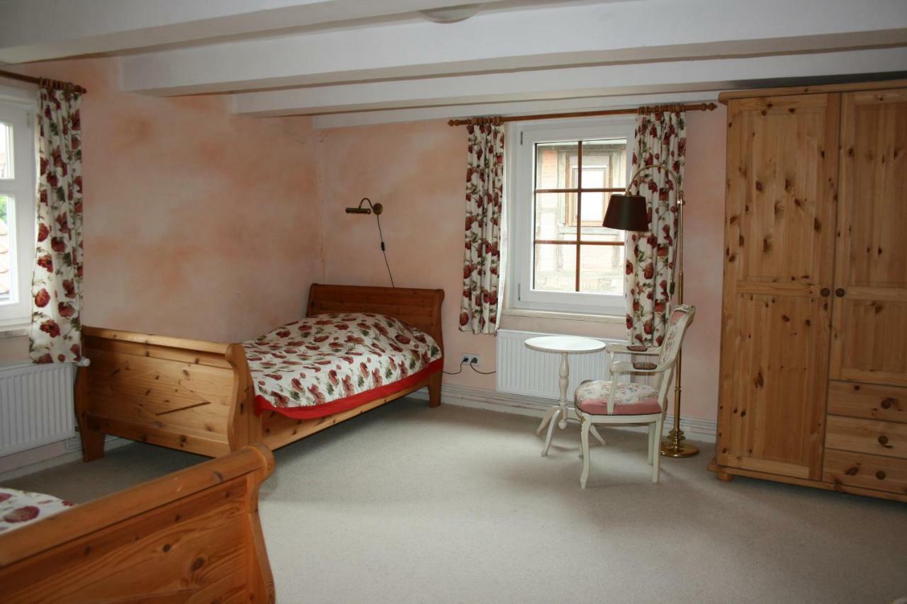 Apartments Cafe Brennnessel Veltheim Dış mekan fotoğraf